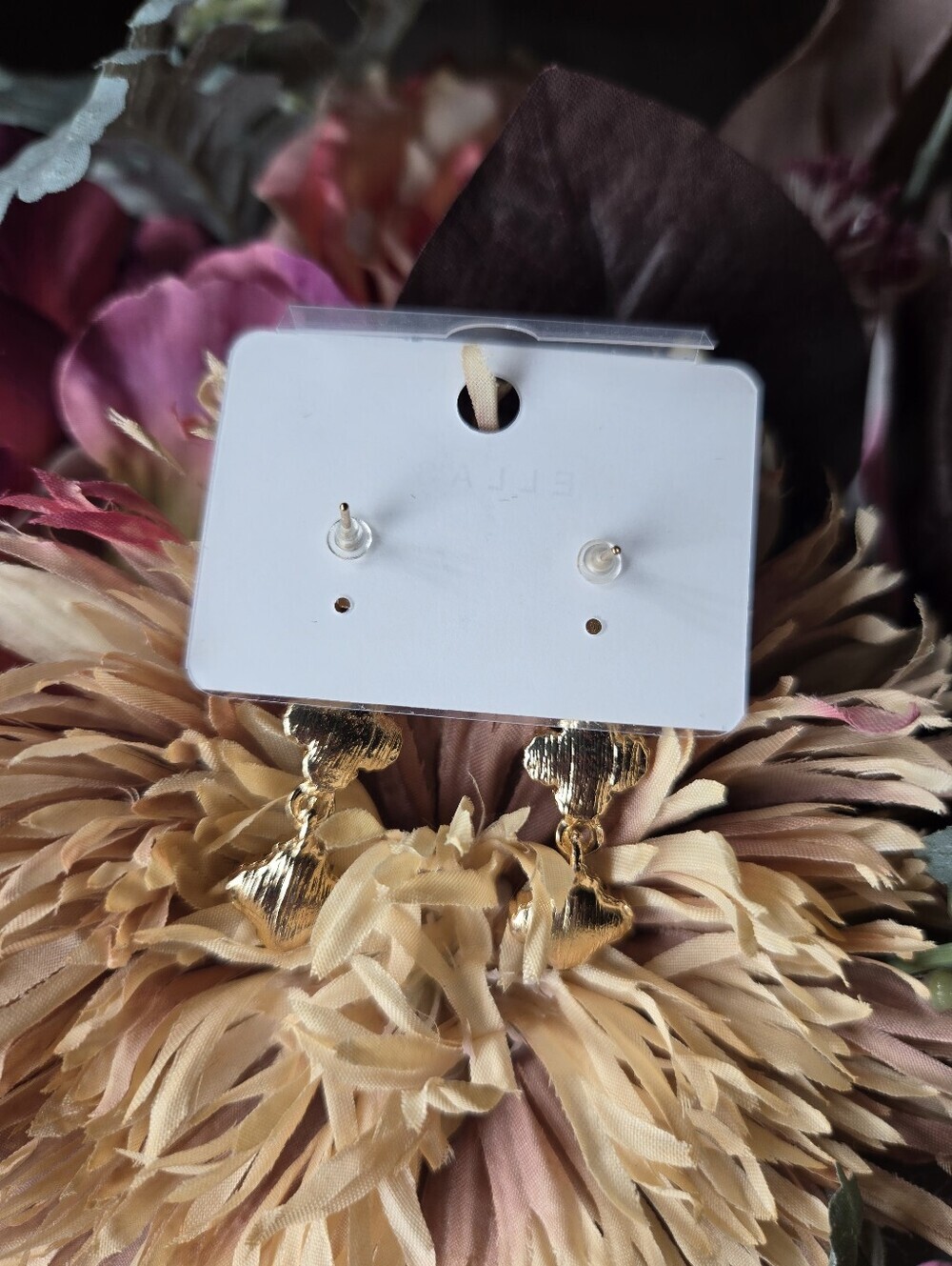 NWT ELLAS Black and Gold Clover Drop Earrings - Picture 13 of 16